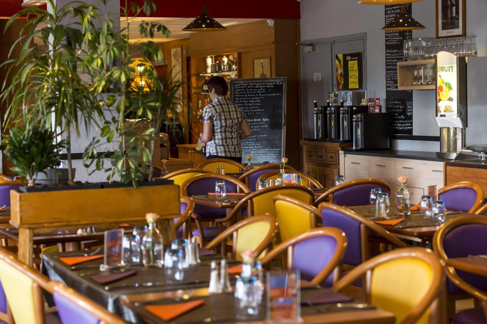 Sure Hotel By Best Western Rouvignies Valenciennes Екстериор снимка